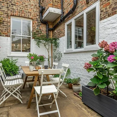 25 Avenue Terrace * Γιορκ